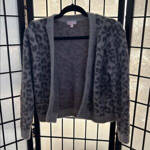 Design History Gray Leopard Cardigan